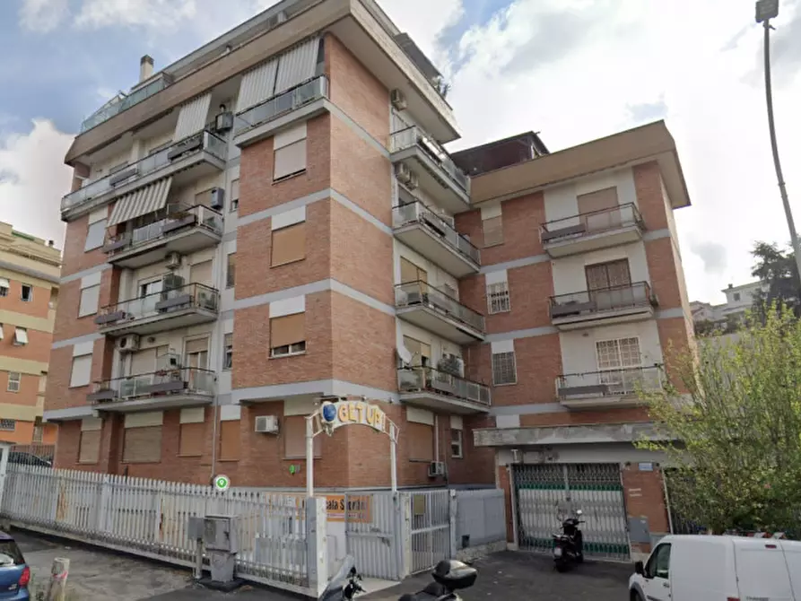 Immagine 1 di Appartamento in vendita  in VIA STATELLA VINCENZO a Roma