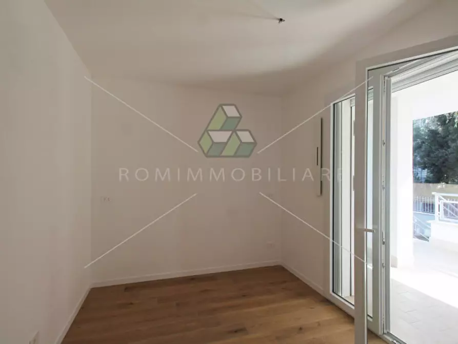 Immagine 9 di Appartamento in vendita  in Via di Vigna Murata a Roma