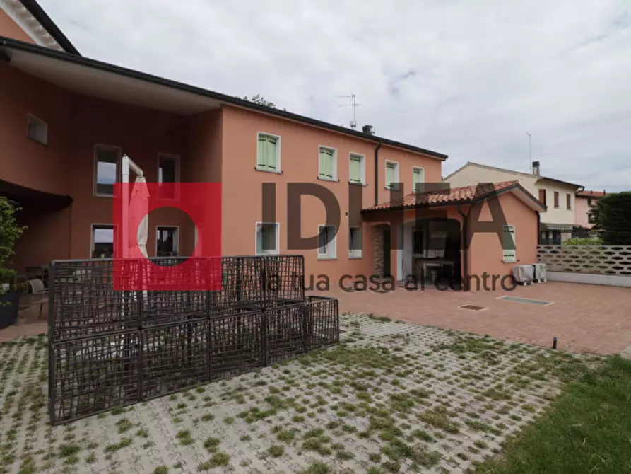 Immagine 9 di Appartamento in vendita  in VIALE CACCIANIGA a Maserada Sul Piave