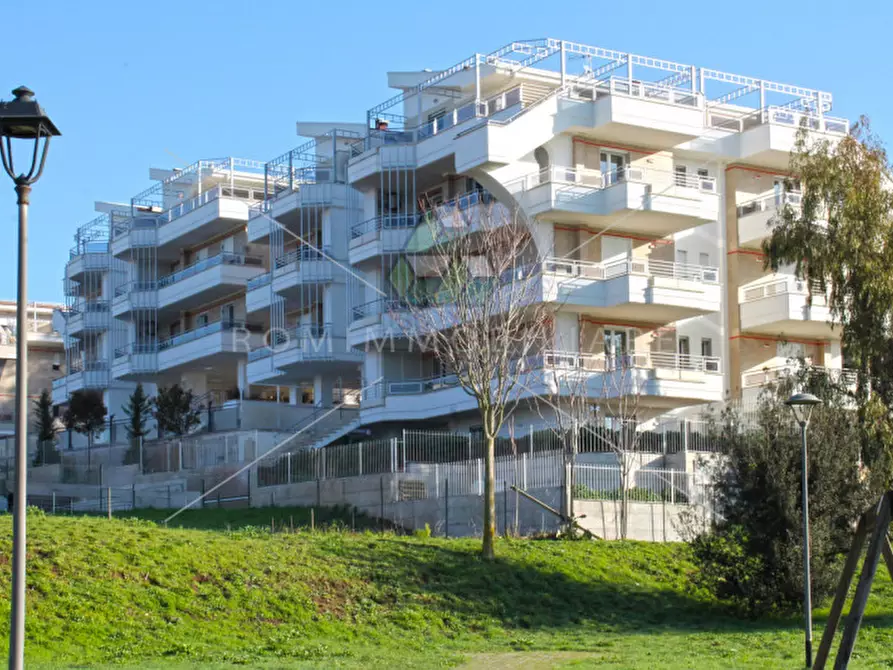 Immagine 1 di Appartamento in vendita  in Via Del Casale Solaro a Roma