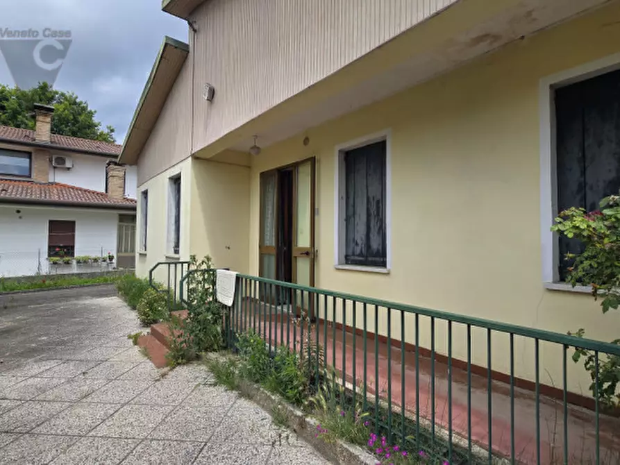 Immagine 2 di Casa indipendente in vendita  a Fosso'