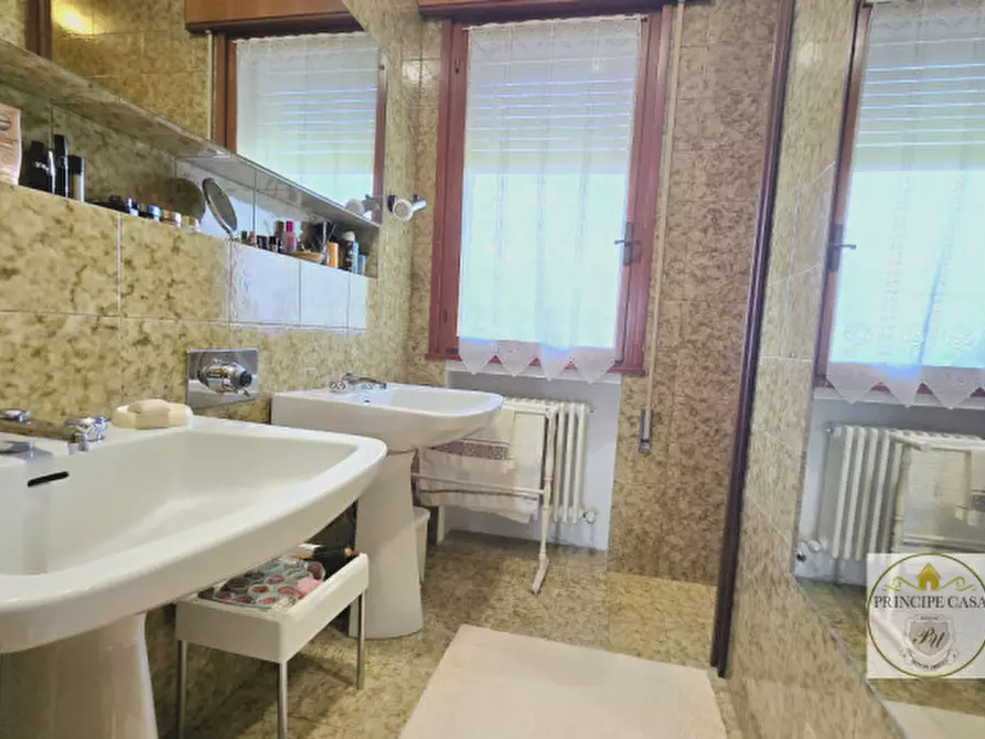 Immagine 39 di Casa indipendente in vendita  in via Venezia a Baone