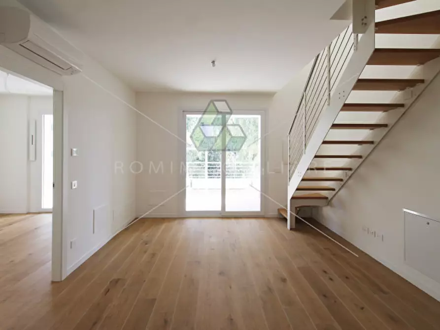 Immagine 1 di Attico in vendita  in Via Del Casale Solaro a Roma