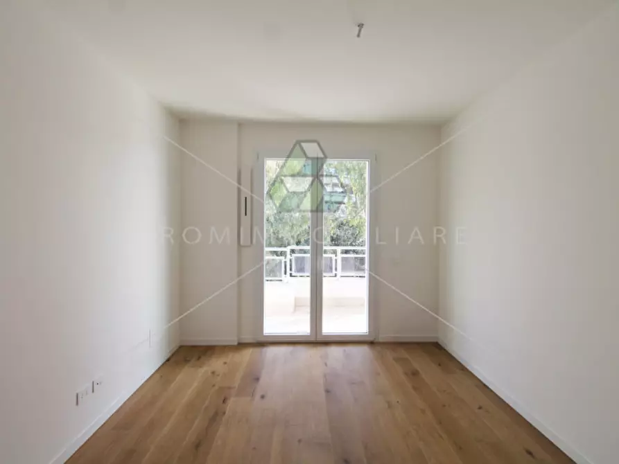 Immagine 4 di Attico in vendita  in Via Del Casale Solaro a Roma