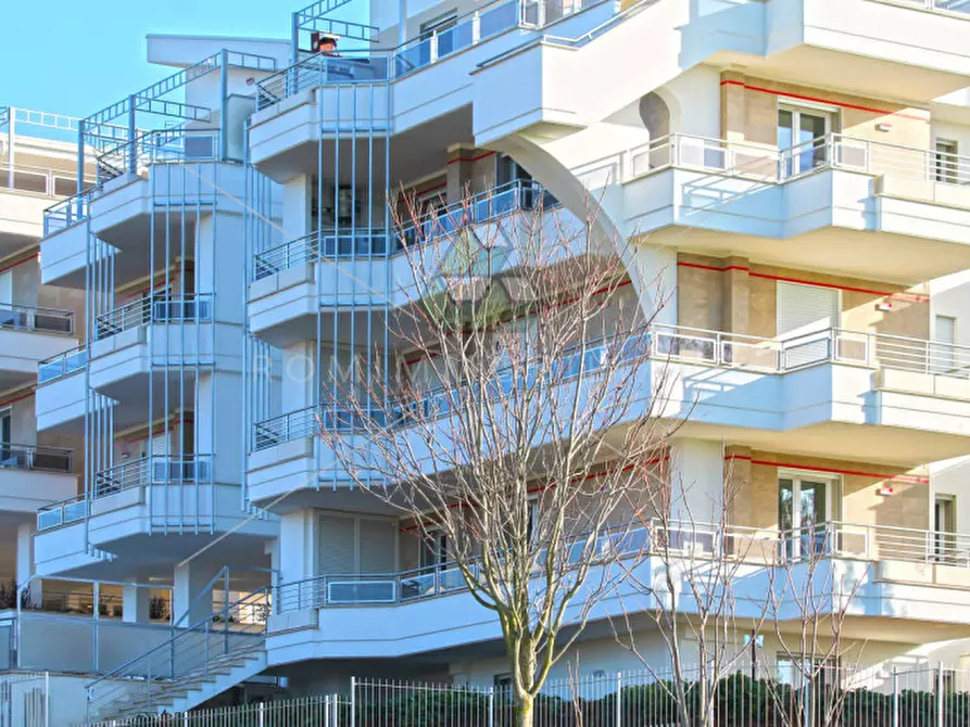 Immagine 2 di Villa in vendita  in Via Del Casale Solaro a Roma