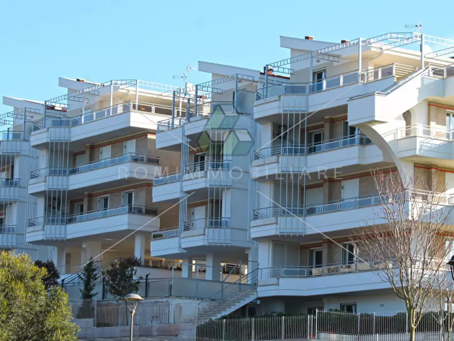 Immagine 5 di Villa in vendita  in Via Del Casale Solaro a Roma