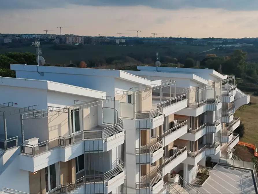 Immagine 6 di Villa in vendita  in Via Del Casale Solaro a Roma