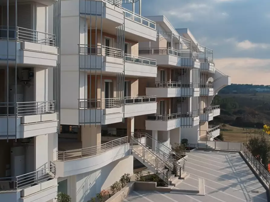 Immagine 27 di Villa in vendita  in Via Del Casale Solaro a Roma