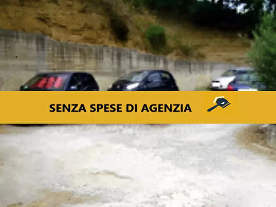 Immagine 1 di Posto auto in vendita  in Località Parrille a Montalto Uffugo