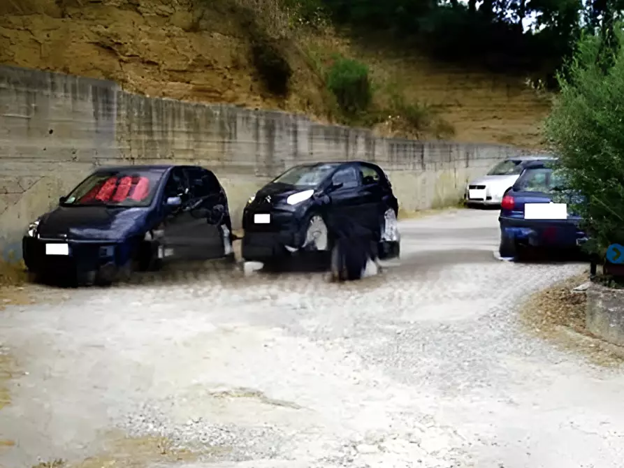 Immagine 2 di Posto auto in vendita  in Località Parrille a Montalto Uffugo