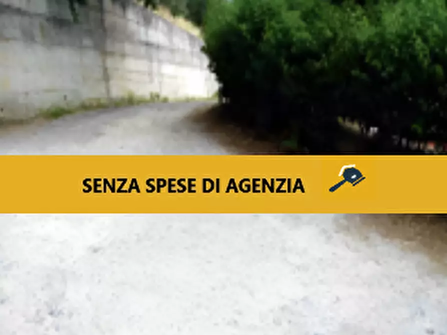 Immagine 1 di Posto auto in vendita  in Località Parrille a Montalto Uffugo