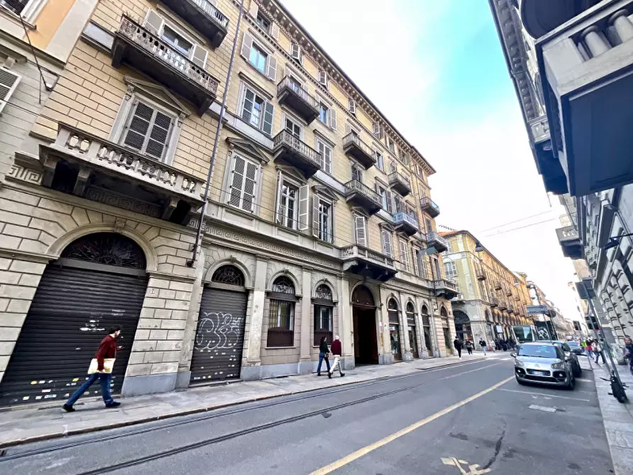 Immagine 1 di Attività commerciale in vendita  in via arsenale 35 a Torino