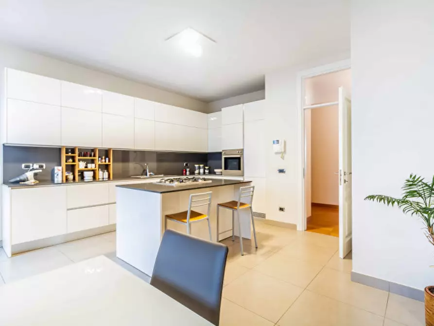 Immagine 20 di Appartamento in vendita  in monte ceneri  58 a Milano