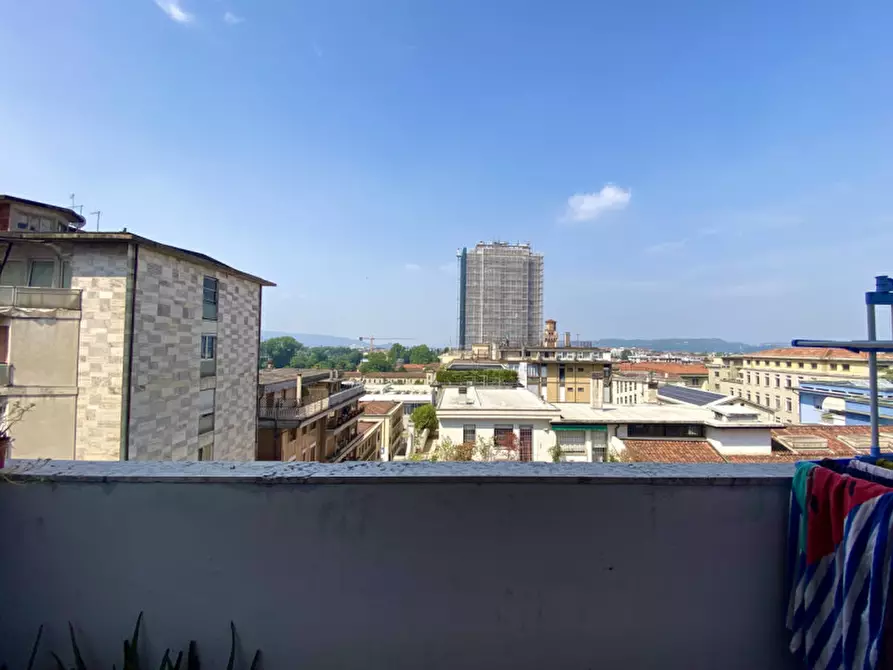 Immagine 1 di Appartamento in vendita  in Viale Milano, 37 a Vicenza