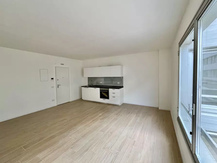 Immagine 2 di Appartamento in affitto  in Via Borromeo a Padova