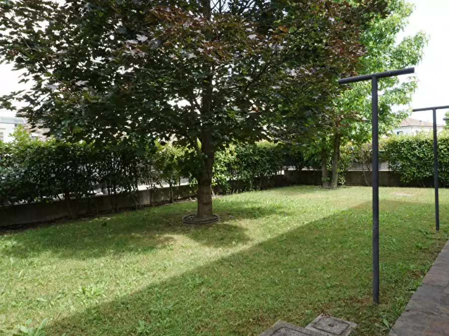 Immagine 4 di Villa in vendita  in Via Dino Mora, 11 a Colorno