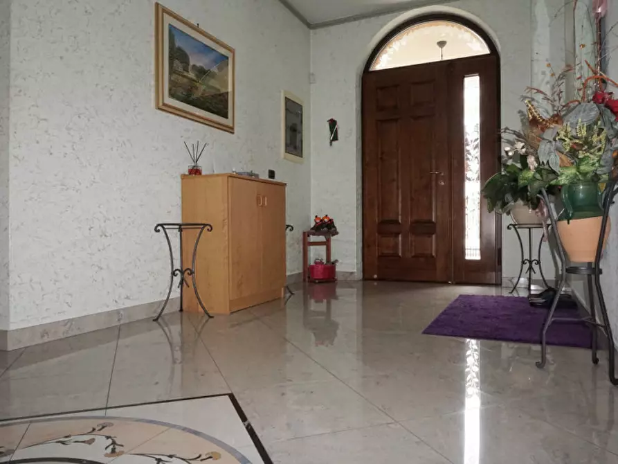 Immagine 7 di Villa in vendita  in Via Dino Mora, 11 a Colorno