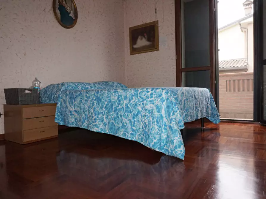 Immagine 31 di Villa in vendita  in Via Dino Mora, 11 a Colorno