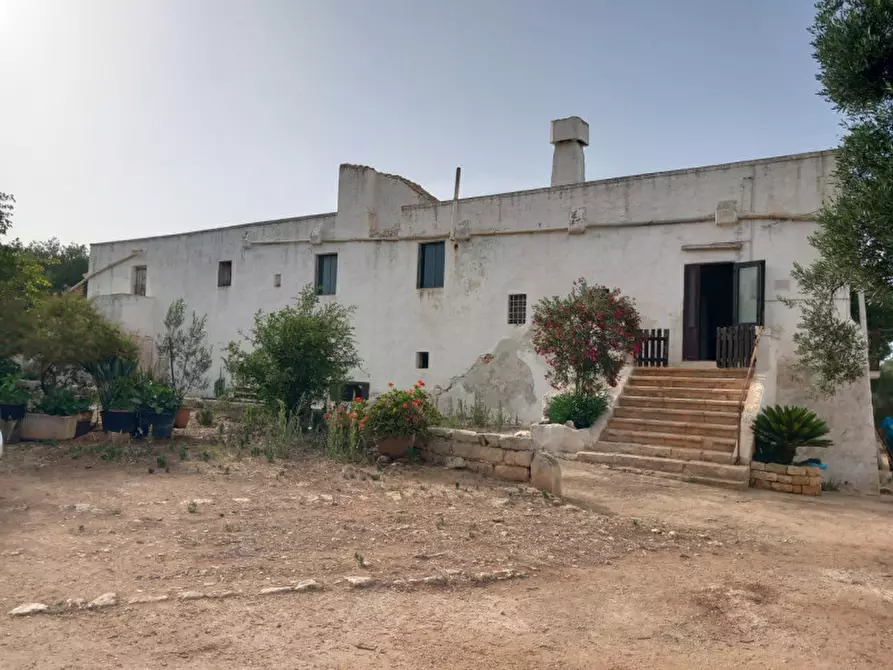 Immagine 1 di Rustico / casale in vendita  in C.da Foggiali a Ostuni