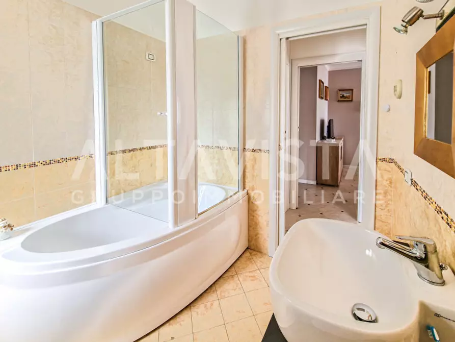 Immagine 15 di Appartamento in vendita  in Via Mons. Bertoli a Lumezzane