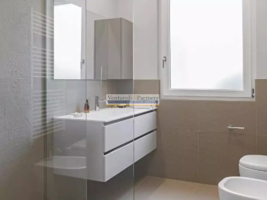 Immagine 20 di Appartamento in vendita  in Via Pace a Desenzano Del Garda