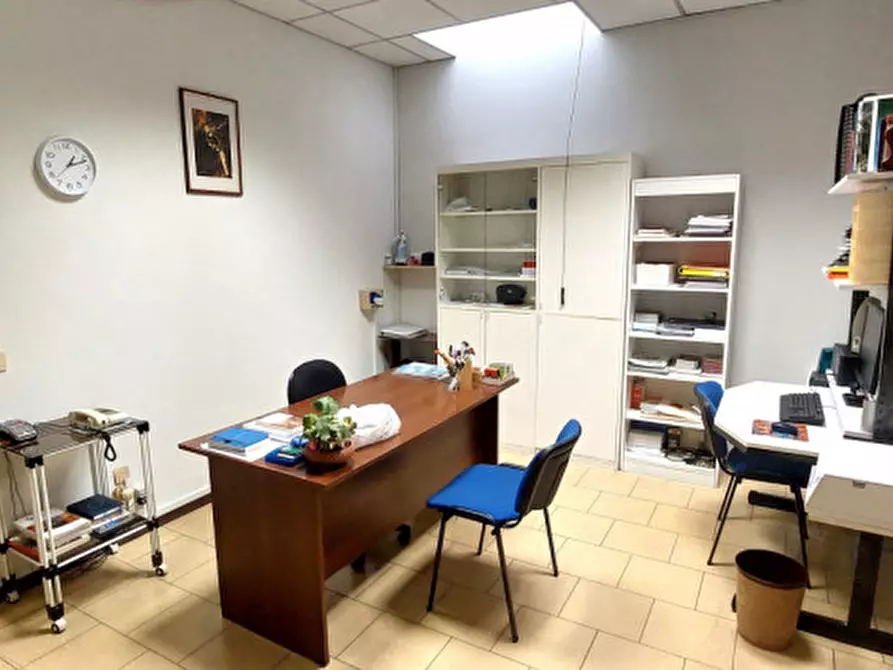 Immagine 3 di Laboratorio in vendita  in corso europa 22 a Alba