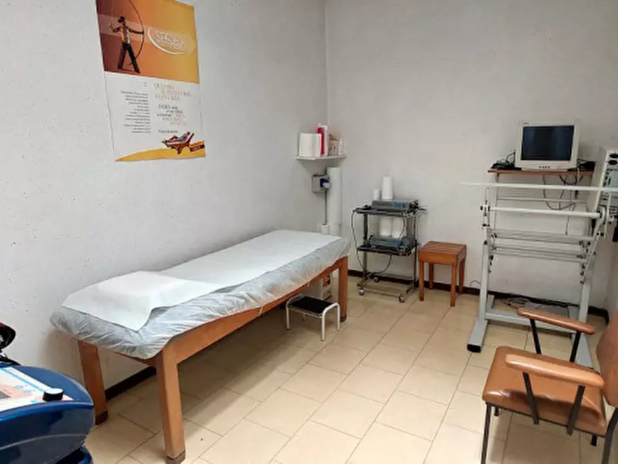 Immagine 6 di Laboratorio in vendita  in corso europa 22 a Alba