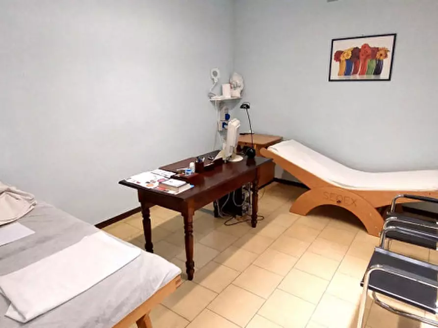 Immagine 8 di Laboratorio in vendita  in corso europa 22 a Alba