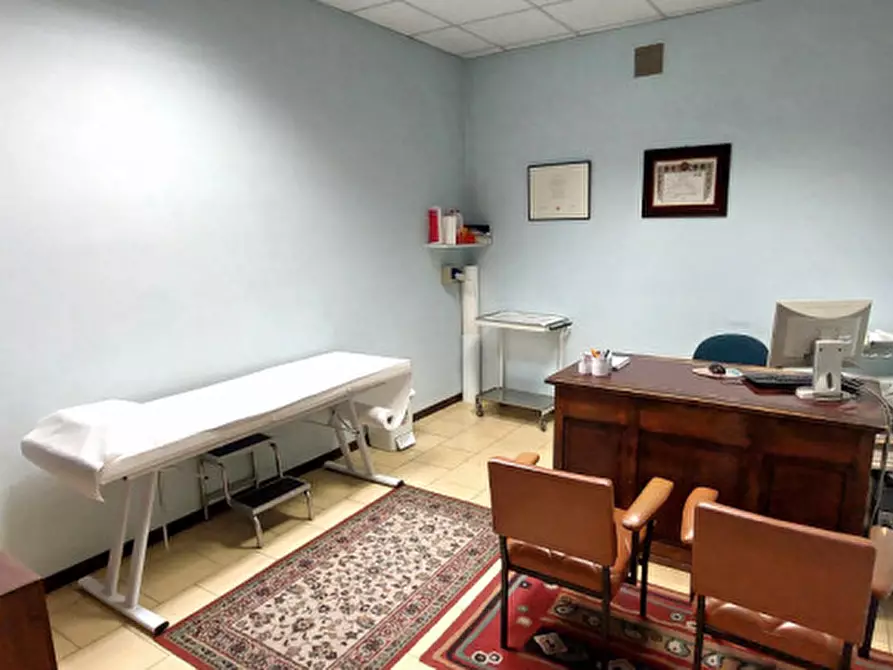 Immagine 9 di Laboratorio in vendita  in corso europa 22 a Alba