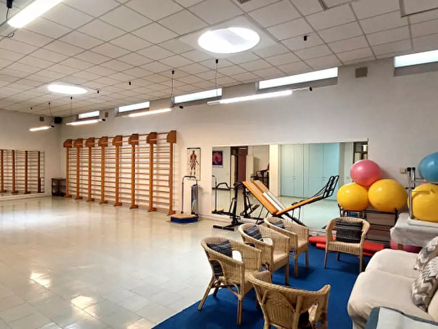 Immagine 18 di Laboratorio in vendita  in corso europa 22 a Alba