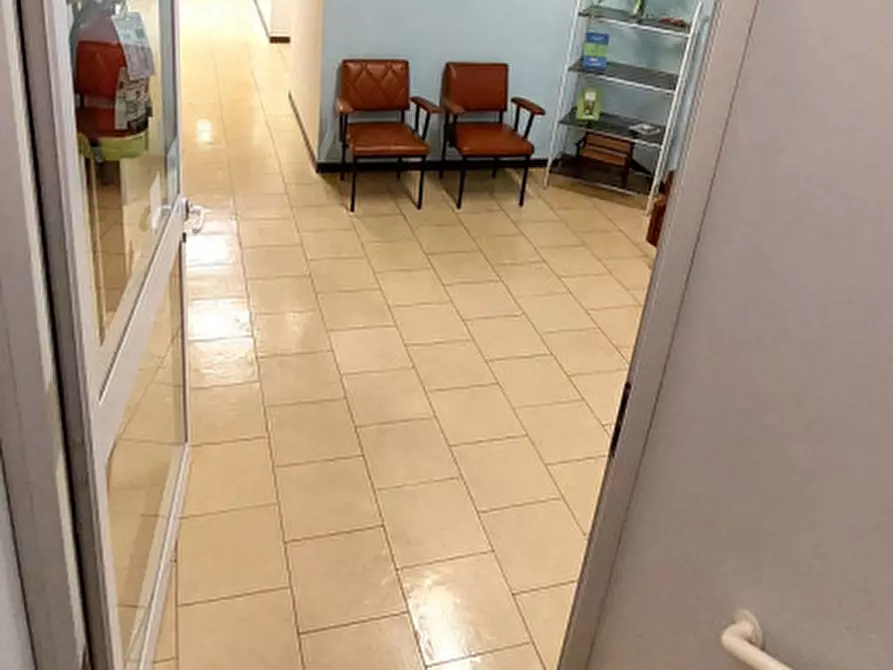 Immagine 21 di Laboratorio in vendita  in corso europa 22 a Alba