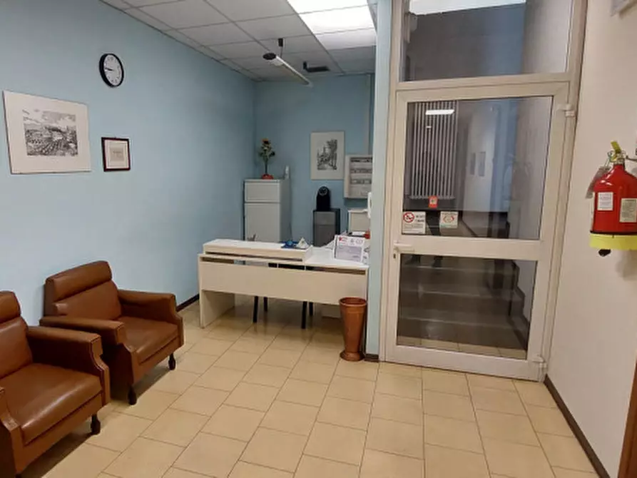 Immagine 22 di Laboratorio in vendita  in corso europa 22 a Alba