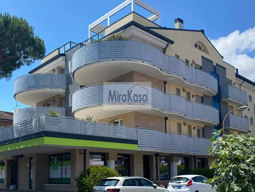 Immagine 51 di Appartamento in vendita  in Via Monte Amiata a Cervia