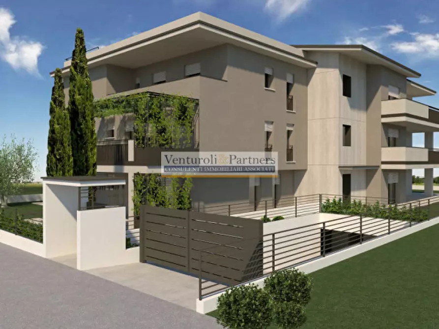 Immagine 29 di Attico in vendita  in via pace a Desenzano Del Garda