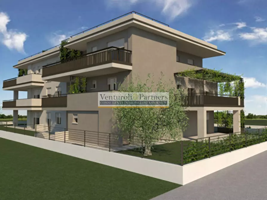 Immagine 30 di Attico in vendita  in via pace a Desenzano Del Garda