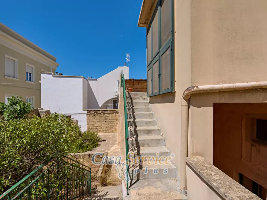 Immagine 8 di Palazzo in vendita  in Via Stanislao Senape de Pace a Alezio