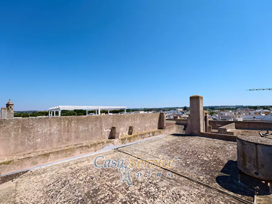 Immagine 17 di Palazzo in vendita  in Via Stanislao Senape de Pace a Alezio