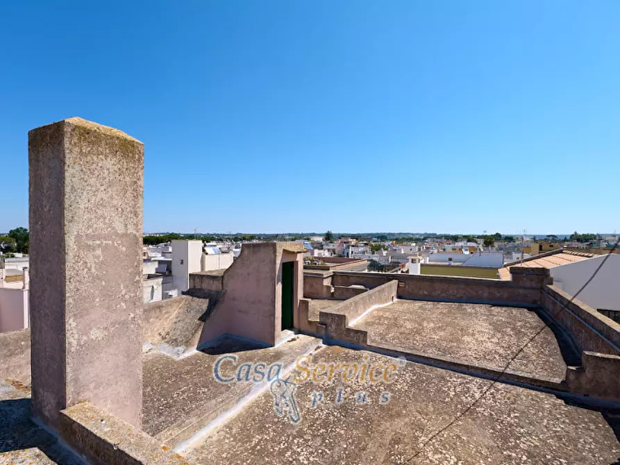 Immagine 18 di Palazzo in vendita  in Via Stanislao Senape de Pace a Alezio