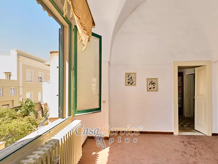 Immagine 33 di Palazzo in vendita  in Via Stanislao Senape de Pace a Alezio