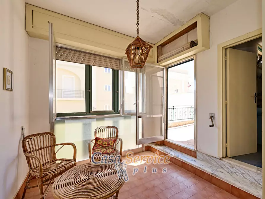 Immagine 34 di Palazzo in vendita  in Via Stanislao Senape de Pace a Alezio