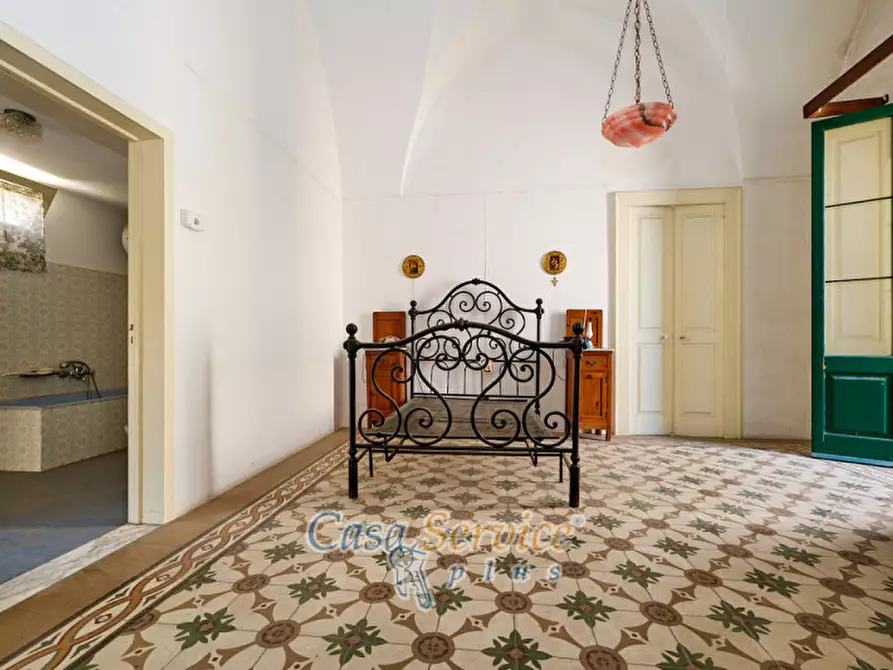 Immagine 35 di Palazzo in vendita  in Via Stanislao Senape de Pace a Alezio