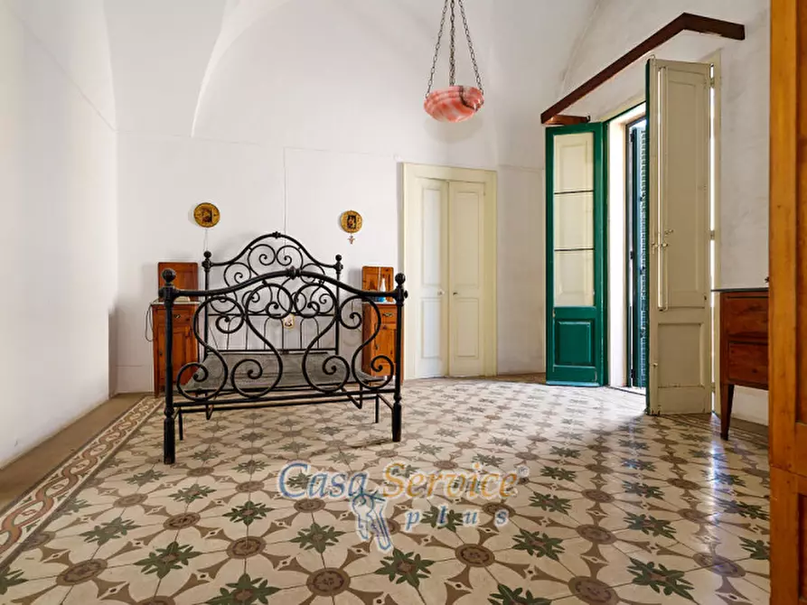 Immagine 36 di Palazzo in vendita  in Via Stanislao Senape de Pace a Alezio