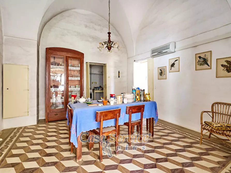 Immagine 49 di Palazzo in vendita  in Via Stanislao Senape de Pace a Alezio