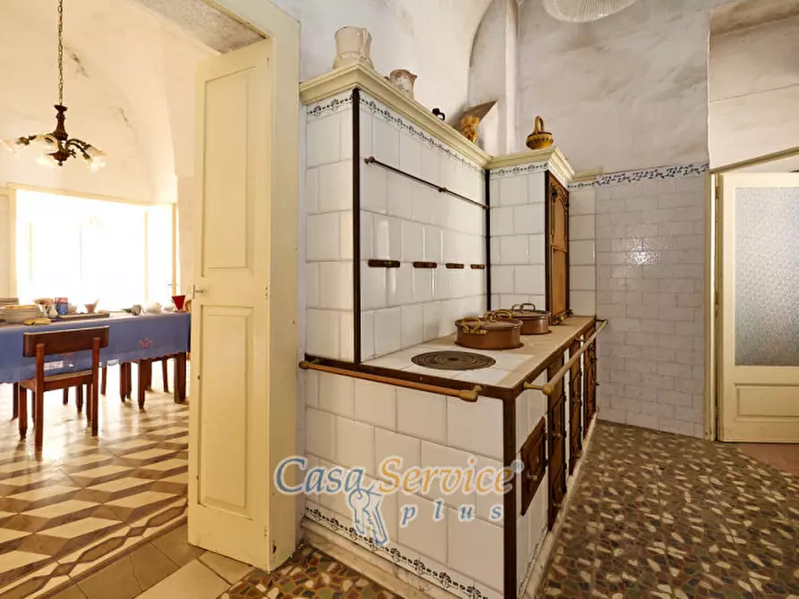 Immagine 53 di Palazzo in vendita  in Via Stanislao Senape de Pace a Alezio