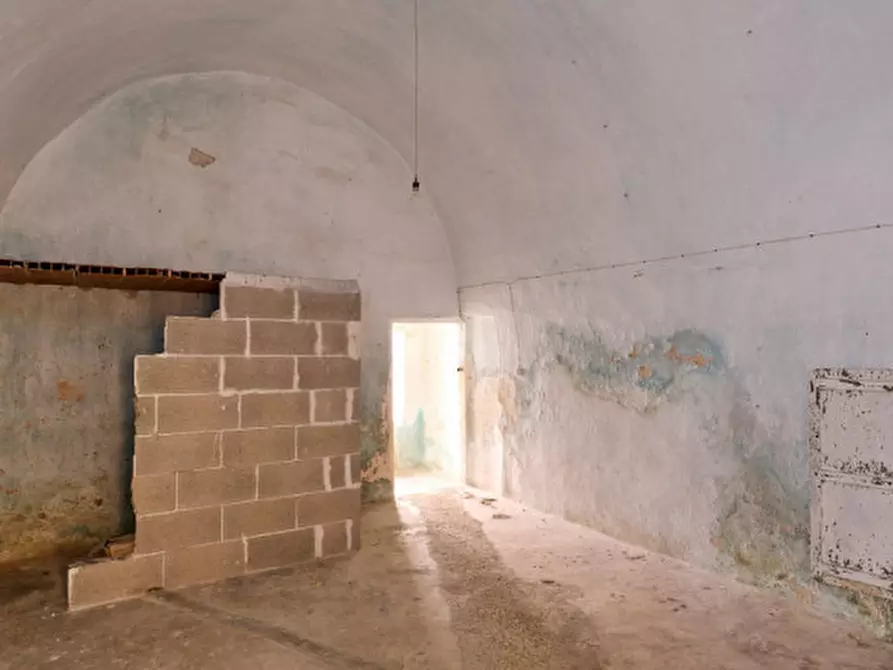 Immagine 63 di Palazzo in vendita  in Via Stanislao Senape de Pace a Alezio