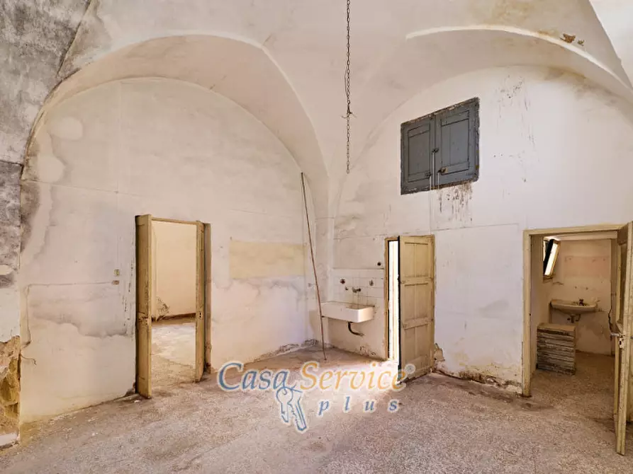 Immagine 66 di Palazzo in vendita  in Via Stanislao Senape de Pace a Alezio