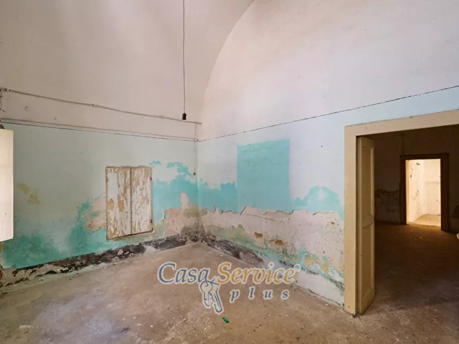 Immagine 74 di Palazzo in vendita  in Via Stanislao Senape de Pace a Alezio