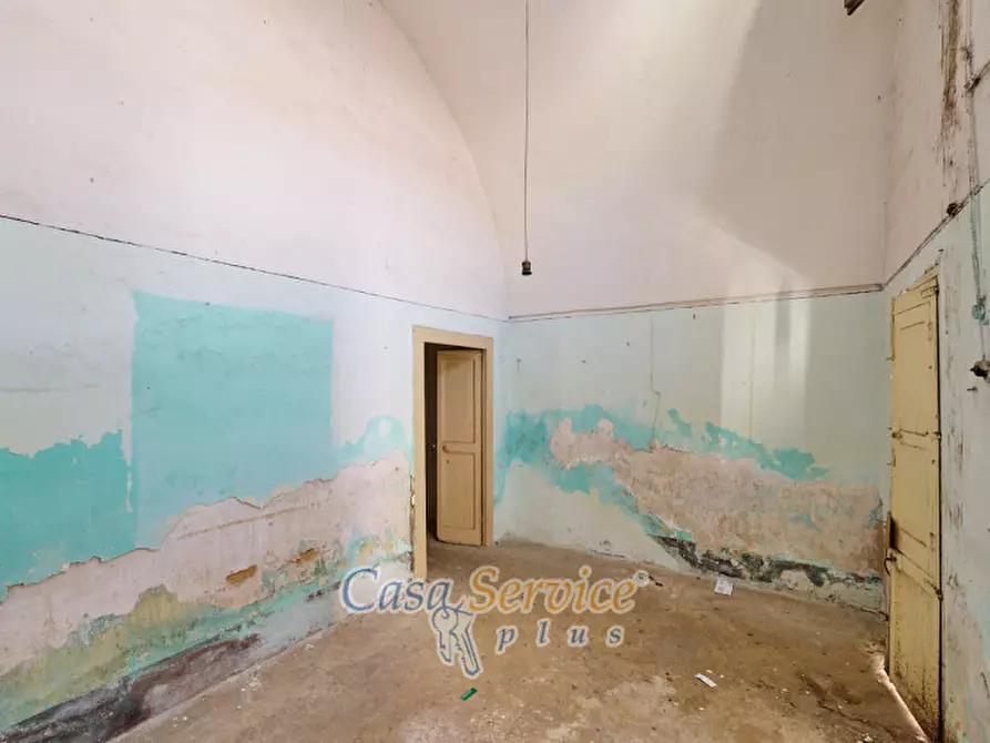 Immagine 75 di Palazzo in vendita  in Via Stanislao Senape de Pace a Alezio