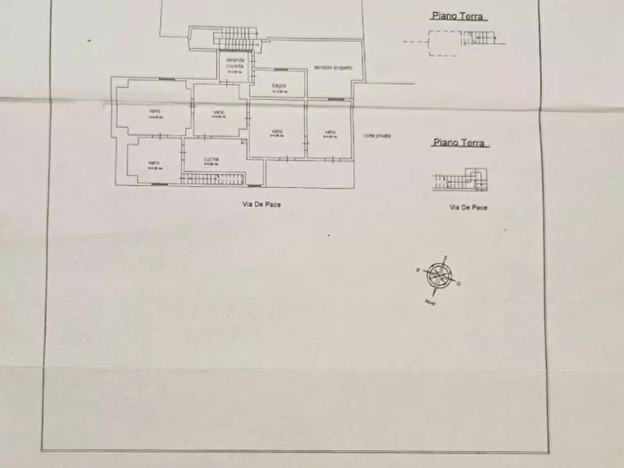 Immagine 83 di Palazzo in vendita  in Via Stanislao Senape de Pace a Alezio