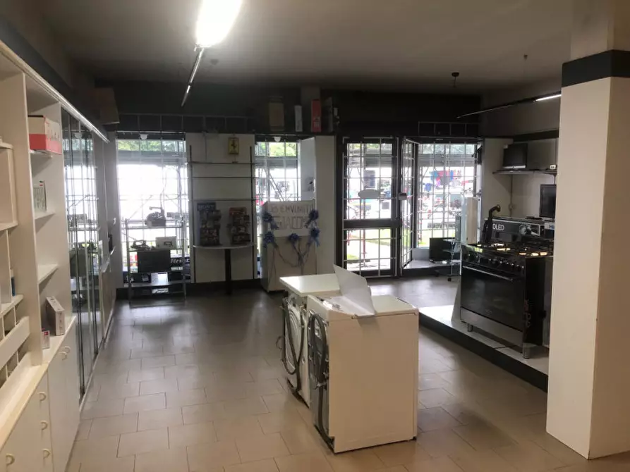 Immagine 2 di Negozio in affitto  in via roma a Grisignano Di Zocco